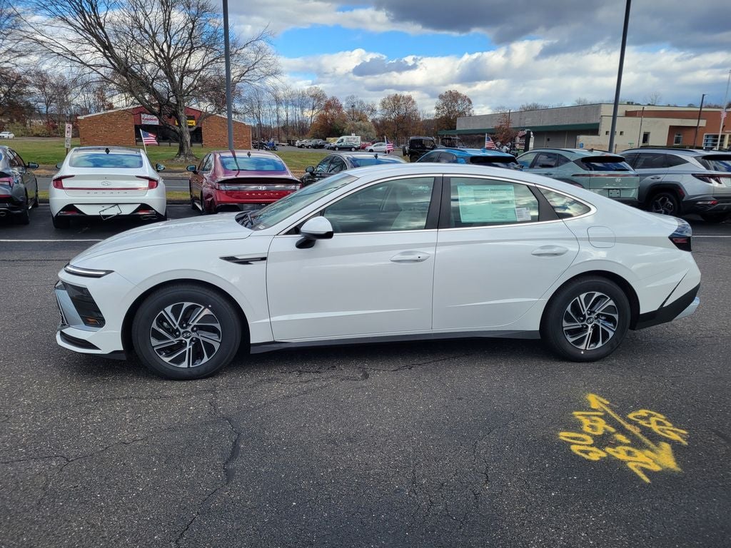 2026 Hyundai SONATA HYBRID Blue