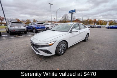 2024 Hyundai ELANTRA SEL