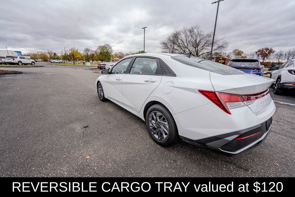 2024 Hyundai ELANTRA SEL