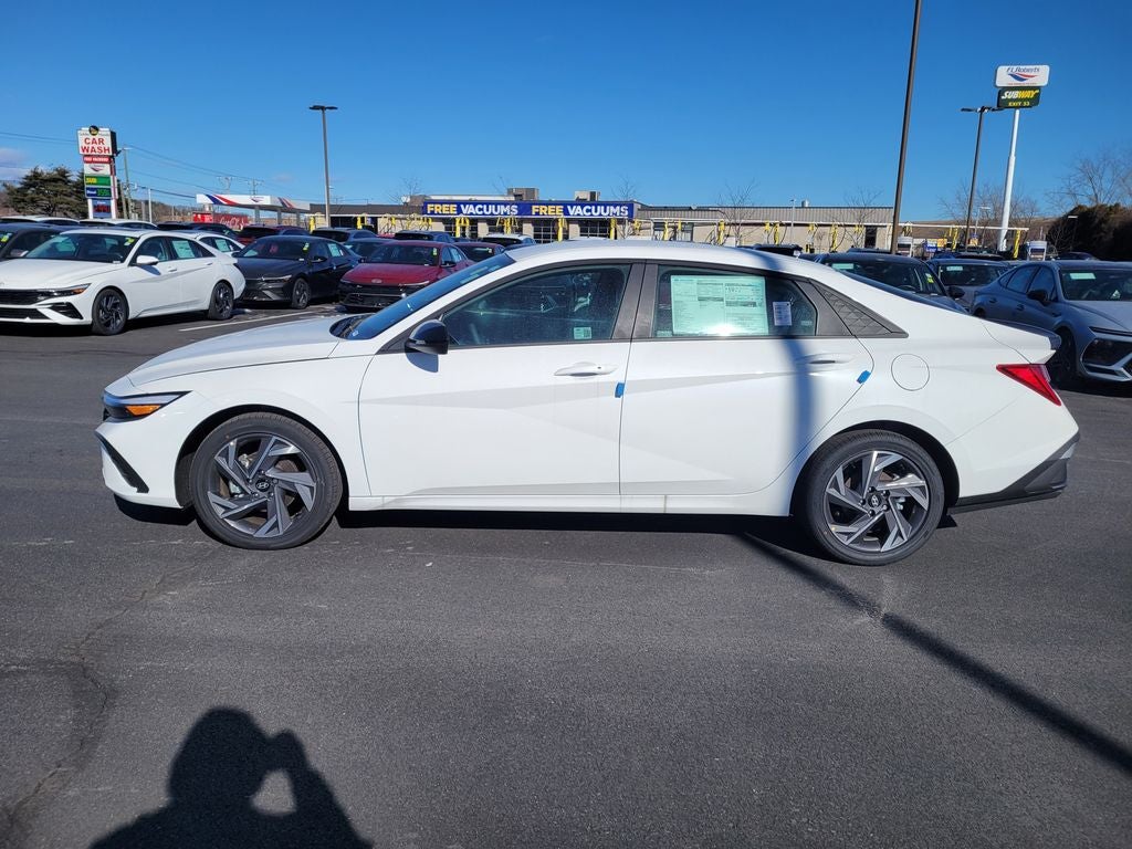 2025 Hyundai ELANTRA HYBRID SEL Sport