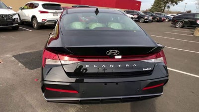 2025 Hyundai ELANTRA Limited