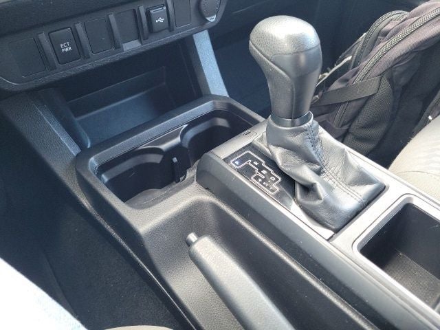 2022 Toyota Tacoma SR V6